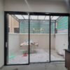 Cửa Slim ngoại thất 3 cánh lùa nhôm Kogen màu xám ngọc trai